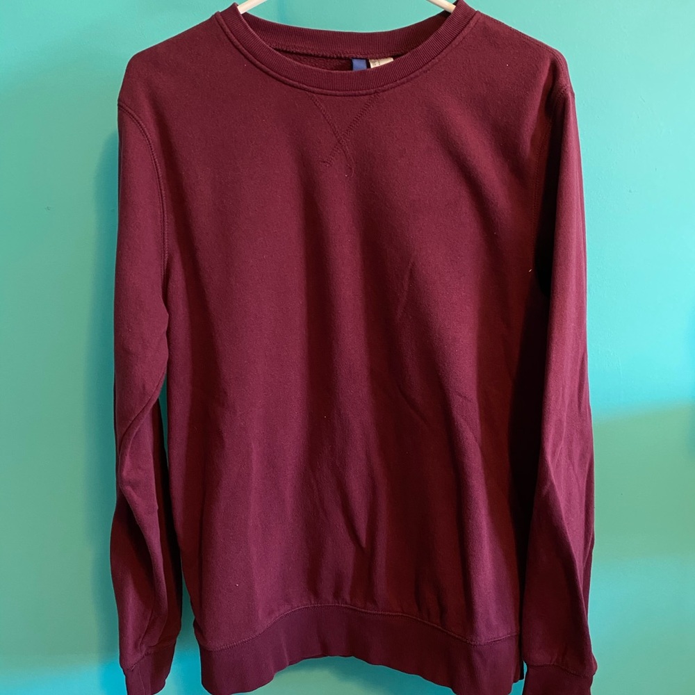 H&M burgundy crewneck